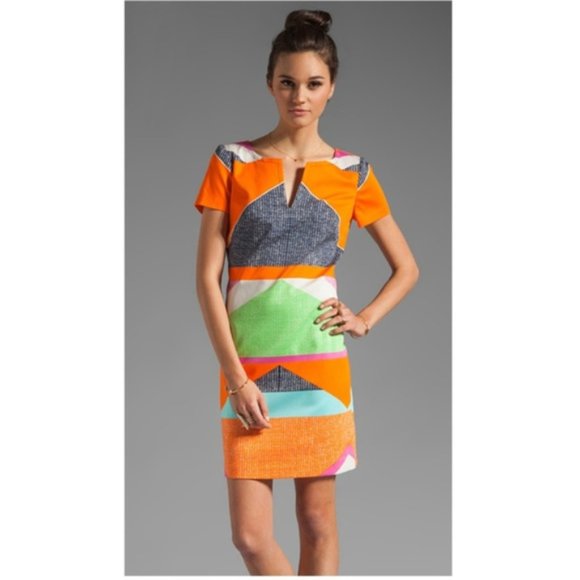 Trina Turk Dresses & Skirts - Trina Turk Museum Geometric Print Dress Size 8
